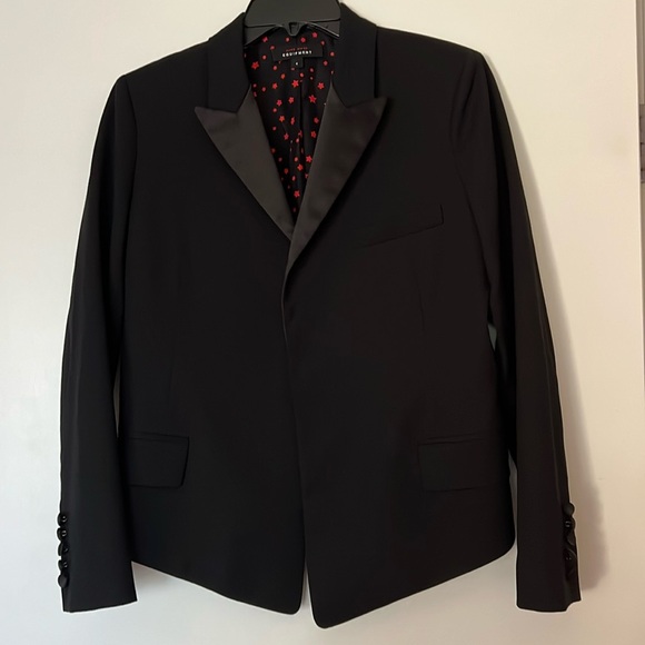 Equipment cropped tuxedo jacket with satin lapel. - Picture 2 of 5